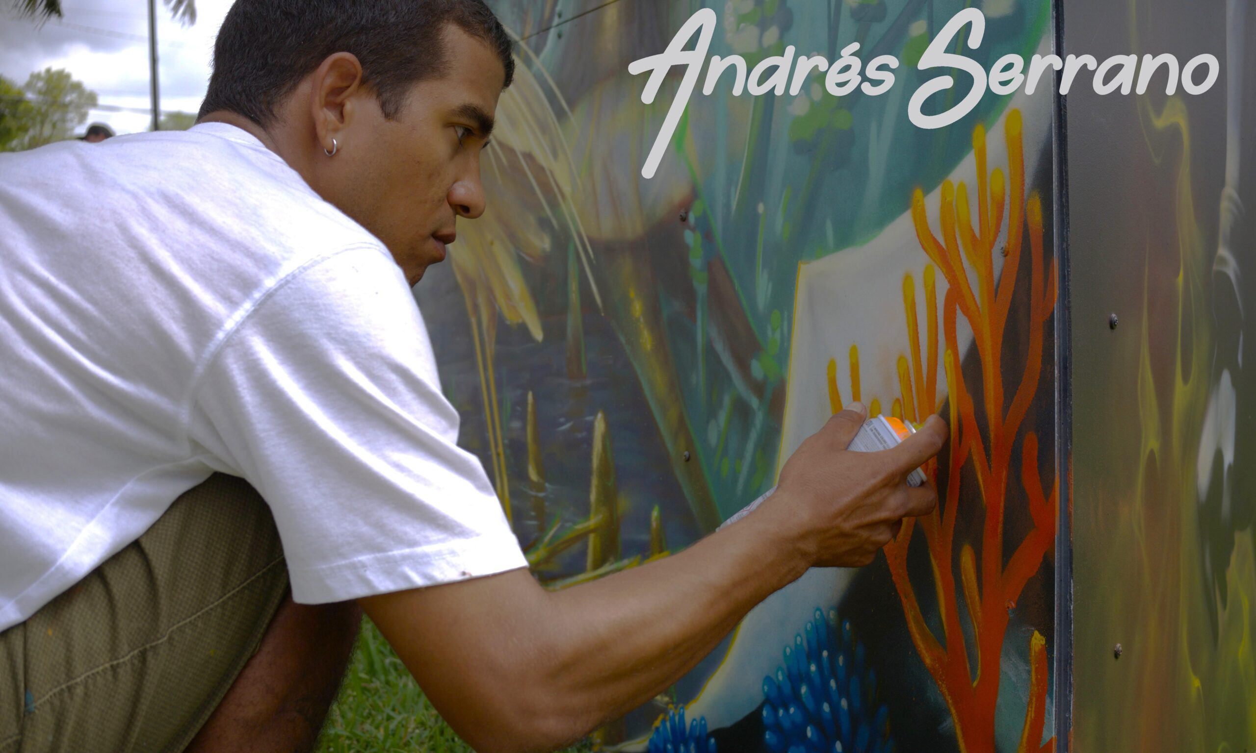 andres-serrano-murals-illustrations-sculptures-made-from-recycled-materials-3